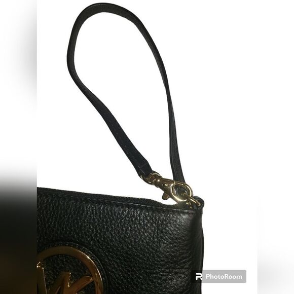 Michael Kors Black Leather Wristlet Bag Purse - Picture 3 of 8